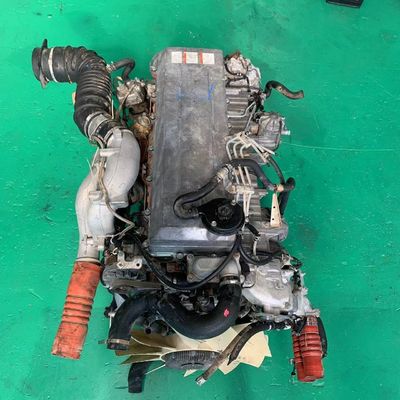 Un bon prix. Moteur Hino E13C Puissance de 6 cylindres pour le mélange de camions et de tracteurs en ligne