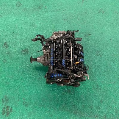 Un bon prix. Montage du moteur Hyundai G4KE à essence à quatre cylindres en ligne