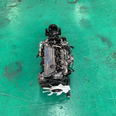 Un bon prix. Isuzu 4HG1 moteur diesel utilisé pour véhicule utilitaire en ligne