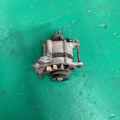 4JA1 Moteur de voiture Alternateur compresseur évaporateur AC pour Isuzu Performance fiable