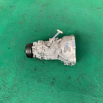 Un bon prix. Boîte de vitesses d'occasion FSH ISF2.8 de haute qualité ZD30 Transmission pour remplacement Mitsu Bishi ZF en ligne