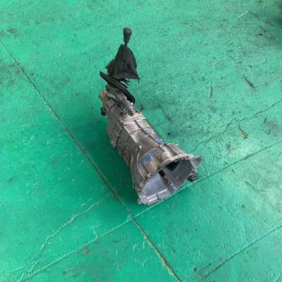 Un bon prix. Excellent produit 4JB1T 2WD 4WD boîte de vitesses utilisée pour pick-up Isuzu en ligne