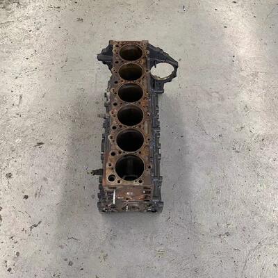 Un bon prix. Bloc moteur long diesel d'occasion 6HK1 Euro 3 japonais d'origine 6 cylindres en ligne